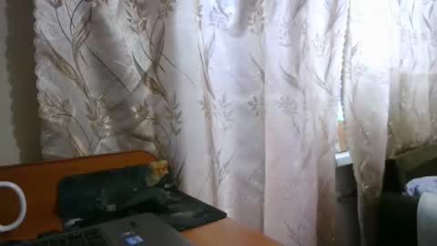 Snapshot of veronika_xi chatting on September 24, 2025, 8:39 am veronika_xi online show from September 24, 2025, 8:39 am