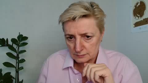 Snapshot of verony_ chatting on March 5, 2025, 10:33 am verony_ online show from March 5, 2025, 10:33 am