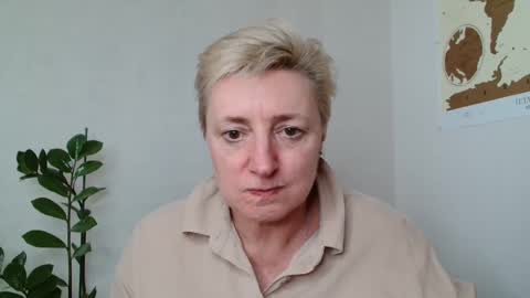 Snapshot of verony_ chatting on March 11, 2025, 11:55 am verony_ online show from March 11, 2025, 11:55 am