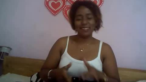 Snapshot of verronique1511 chatting on October 14, 2025, 5:58 pm verronique1511 online show from October 14, 2025, 5:58 pm