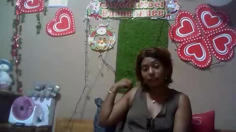 verronique1511 online show from December 16, 2025, 4:17 am