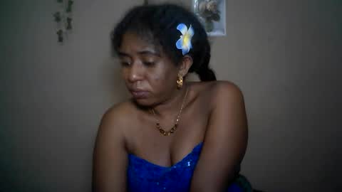verronique1511 online show from May 4, 2026, 4:52 am