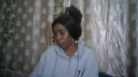 verronique1511 online show from May 24, 2026, 6:18 am