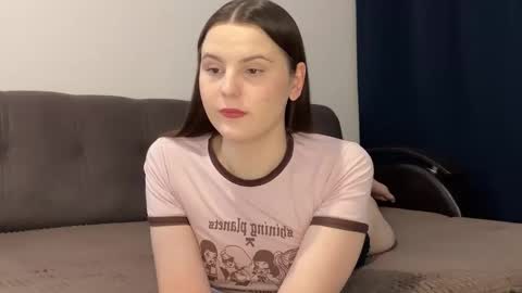 Karina followed me bb online show from November 28, 2025, 9:23 am