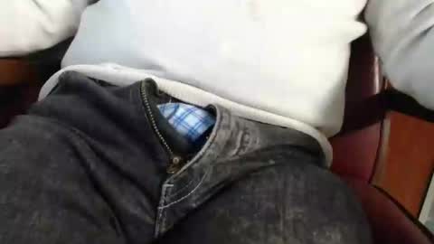 Erik online show from March 1, 2025, 10:24 am