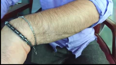 Erik online show from September 28, 2025, 7:14 am