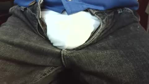 Erik online show from February 23, 2026, 7:50 am