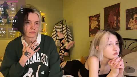 Snapshot of veryraretwins chatting on October 3, 2025, 11:13 pm veryraretwins online show from October 3, 2025, 11:13 pm