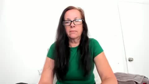 verysassypeachgoddess online show from May 16, 2026, 2:38 pm
