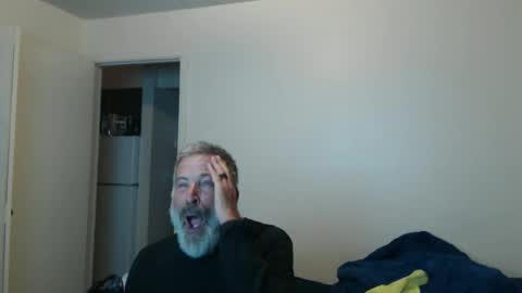 Snapshot of veryveryhairmanindenver chatting on October 24, 2025, 12:19 am hairy man online show from October 24, 2025, 12:19 am