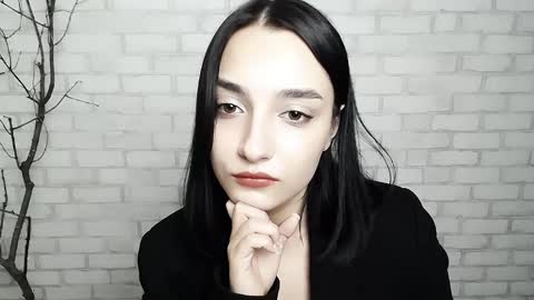 Ana online show from February 15, 2025, 4:34 pm