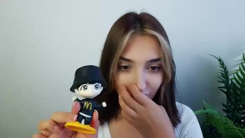 Ana online show from October 17, 2025, 11:24 am