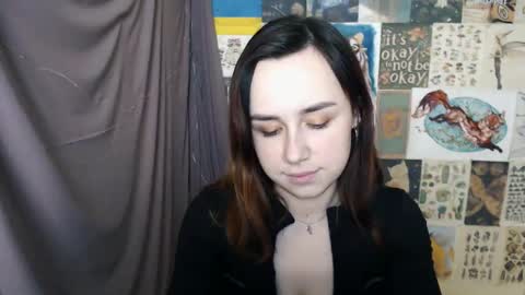 Snapshot of veryveryvery_shy chatting on December 6, 2024, 11:33 am veryveryvery_shy online show from December 6, 2024, 11:33 am