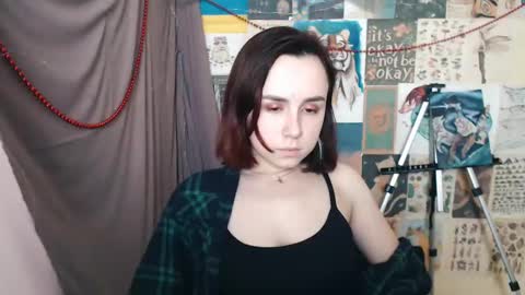 Snapshot of veryveryvery_shy chatting on January 3, 2025, 9:36 am veryveryvery_shy online show from January 3, 2025, 9:36 am