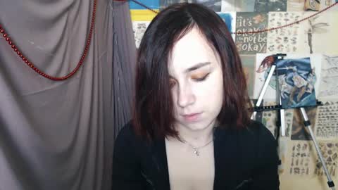 Snapshot of veryveryvery_shy chatting on January 6, 2025, 7:09 am veryveryvery_shy online show from January 6, 2025, 7:09 am