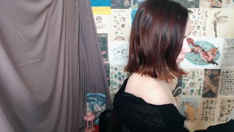 Snapshot of veryveryvery_shy chatting on January 29, 2025, 9:33 am veryveryvery_shy online show from January 29, 2025, 9:33 am