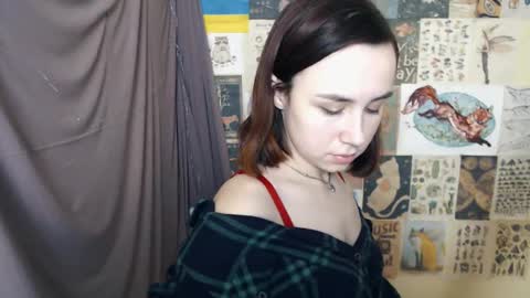 Snapshot of veryveryvery_shy chatting on February 5, 2025, 9:46 am veryveryvery_shy online show from February 5, 2025, 9:46 am