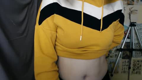 Snapshot of veryveryvery_shy chatting on February 7, 2025, 6:45 am veryveryvery_shy online show from February 7, 2025, 6:45 am