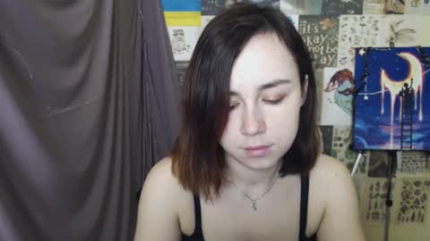 Snapshot of veryveryvery_shy chatting on March 12, 2025, 6:29 am veryveryvery_shy online show from March 12, 2025, 6:29 am