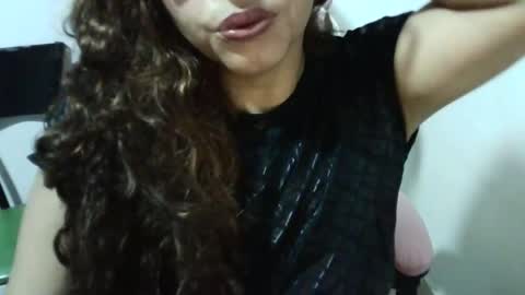 verywetpussy78 online show from February 11, 2025, 5:05 am