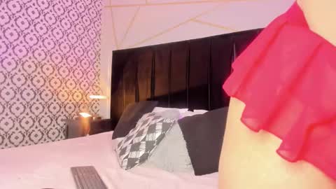 Sthefanny online show from November 26, 2025, 12:06 pm