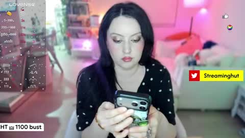vesafine online show from May 18, 2026, 3:13 am