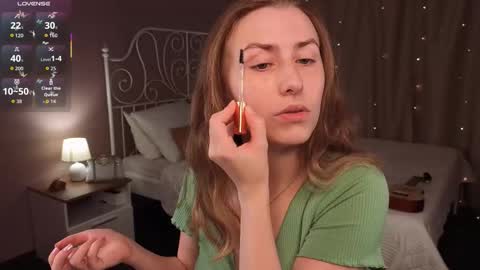 Snapshot of vespera_celeste chatting on October 20, 2025, 5:41 am Celeste online show from October 20, 2025, 5:41 am