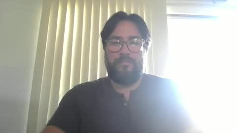 vesturelove online show from September 25, 2025, 7:06 pm