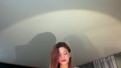 Snapshot of via_olala chatting on October 23, 2025, 8:02 am via_olala online show from October 23, 2025, 8:02 am