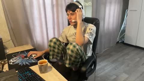 Snapshot of vialeras chatting on October 10, 2025, 5:17 am vialeras online show from October 10, 2025, 5:17 am