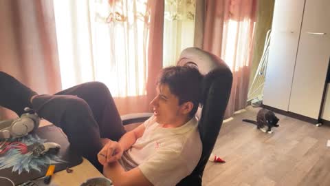 Snapshot of vialeras chatting on October 21, 2025, 6:47 am vialeras online show from October 21, 2025, 6:47 am