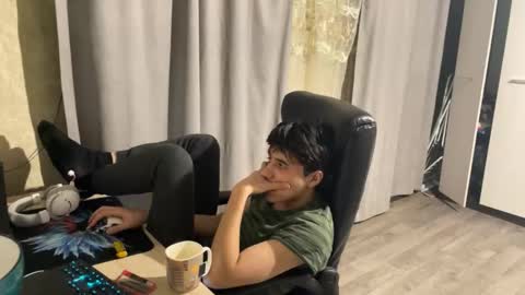 Snapshot of vialeras chatting on October 27, 2025, 2:10 pm vialeras online show from October 27, 2025, 2:10 pm