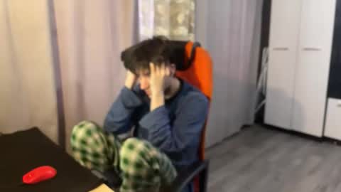 vialeras online show from March 8, 2026, 2:04 am