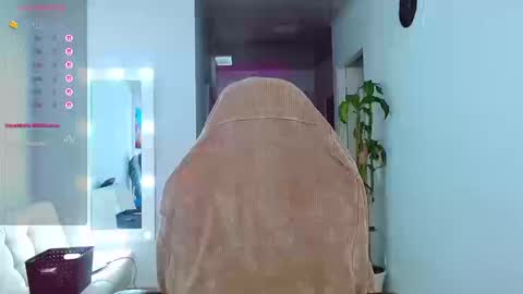 Snapshot of viannca__ chatting on September 10, 2025, 9:59 pm Ariana online show from September 10, 2025, 9:59 pm