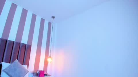 Snapshot of viannca__ chatting on October 7, 2025, 1:19 pm Ariana  online show from October 7, 2025, 1:19 pm