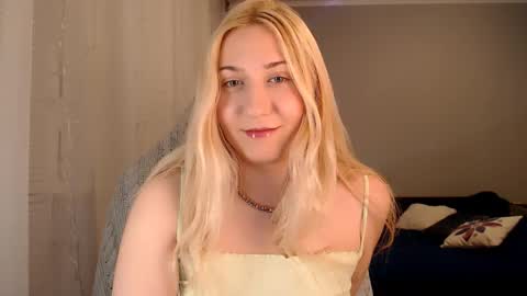 Snapshot of vibezgirl chatting on November 11, 2025, 5:24 pm Amelia online show from November 11, 2025, 5:24 pm