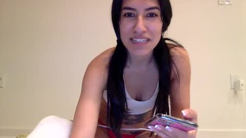 chloe online show from December 12, 2024, 7:08 am