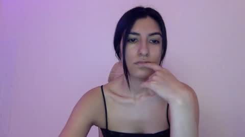 chloe online show from September 28, 2025, 11:59 am