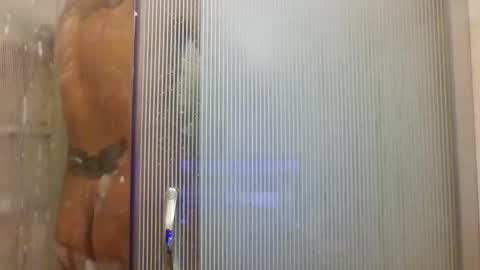 Snapshot of vibranda chatting on March 9, 2026, 8:24 pm V I B R A N D A online show from March 9, 2026, 8:24 pm