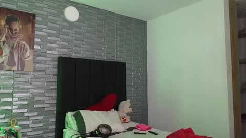 Victor cardenas online show from February 28, 2025, 8:50 pm