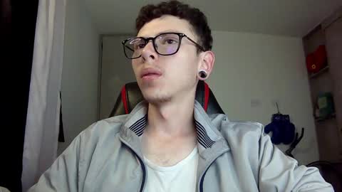 Snapshot of vicent_brais chatting on December 2, 2024, 5:59 am Vicent Brais online show from December 2, 2024, 5:59 am