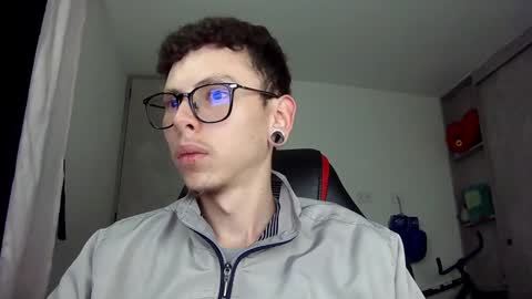 Snapshot of vicent_brais chatting on December 3, 2024, 8:16 am Vicent Brais online show from December 3, 2024, 8:16 am