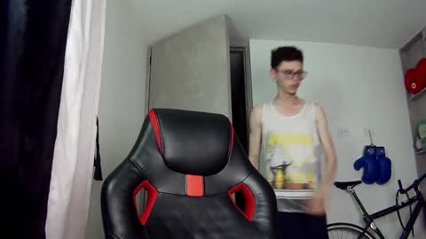 Snapshot of vicent_brais chatting on December 6, 2024, 8:05 am Vicent Brais online show from December 6, 2024, 8:05 am