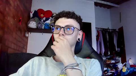 Snapshot of vicent_brais chatting on February 8, 2025, 9:15 pm Vicent Brais online show from February 8, 2025, 9:15 pm