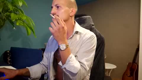 vicentiucalisthenics online show from September 9, 2025, 6:07 pm