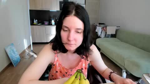Snapshot of vickie_winters chatting on October 17, 2025, 11:13 am Victoria online show from October 17, 2025, 11:13 am