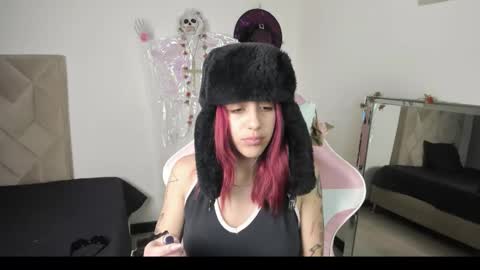 Snapshot of vicky_boop_ chatting on October 31, 2025, 1:45 pm vicky_boop_ online show from October 31, 2025, 1:45 pm