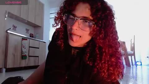 Vicky  online show from January 3, 2025, 7:50 pm