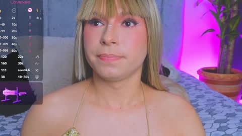 Snapshot of vicky_hot_x chatting on December 12, 2024, 7:04 pm online show from December 12, 2024, 7:04 pm