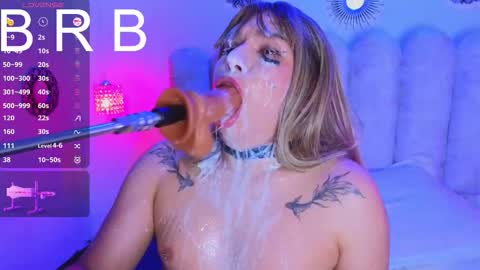 Snapshot of vicky_hot_x chatting on October 14, 2025, 10:43 pm        online show from October 14, 2025, 10:43 pm